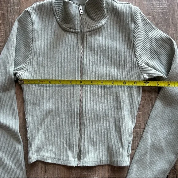 TNA Ribbed Zip-Up Cropped Jacket - Picture 6 of 7